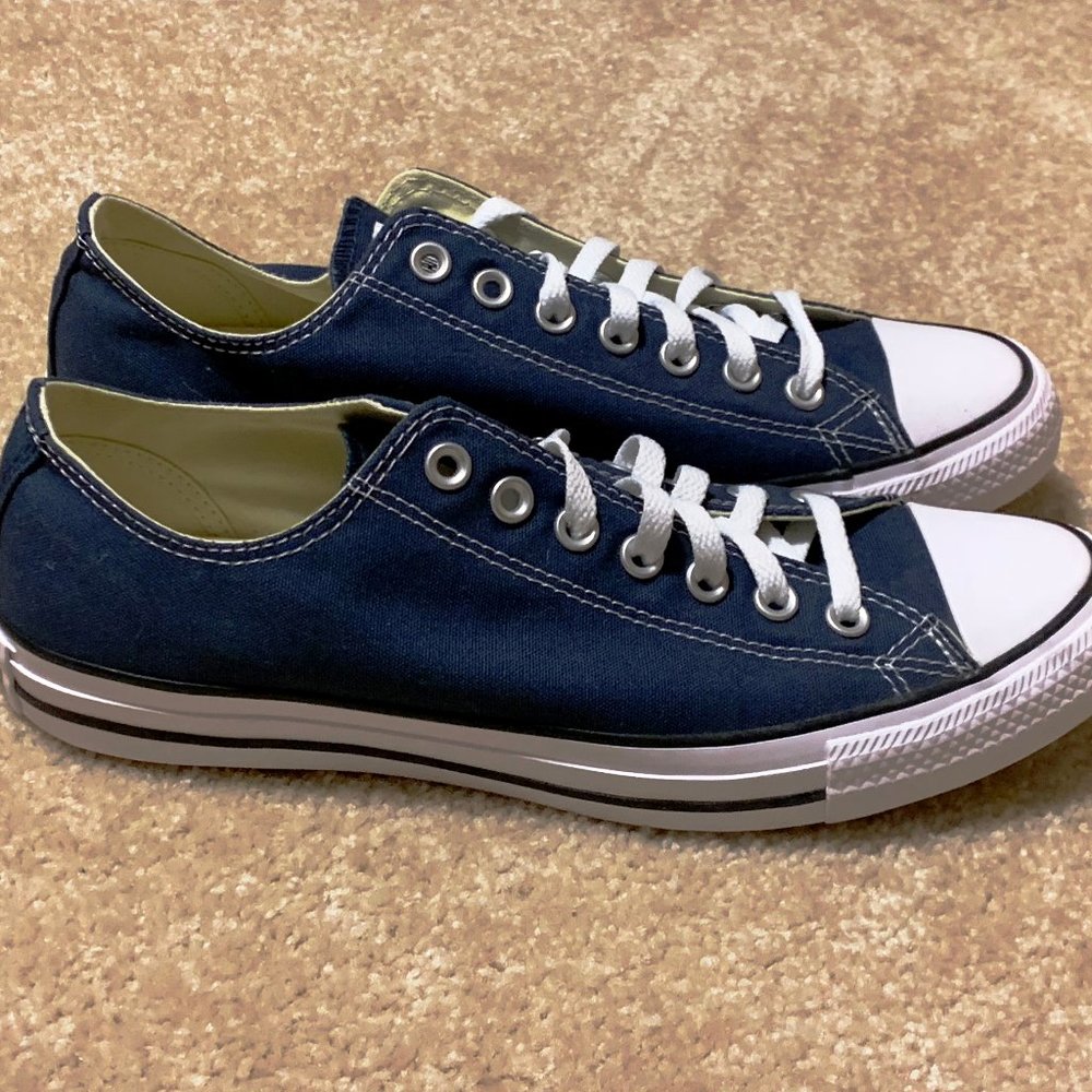 Converse Chuck Taylor All Star Low Top - Unisex - Size W 11 / M 9